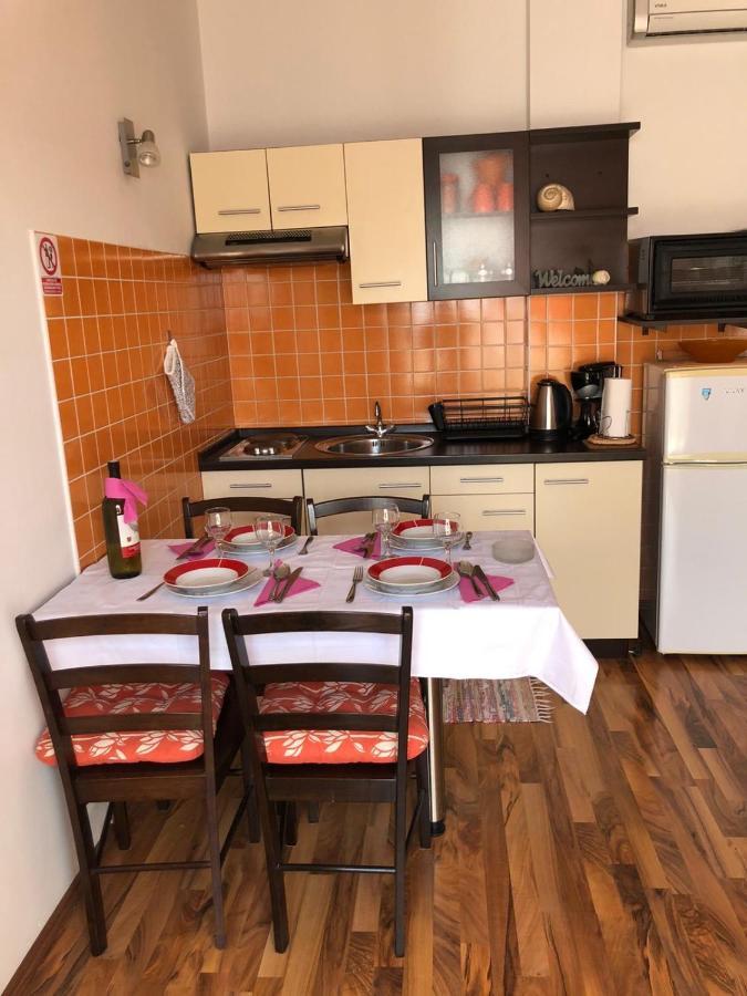 Apartments Rajcic Kastela Bagian luar foto