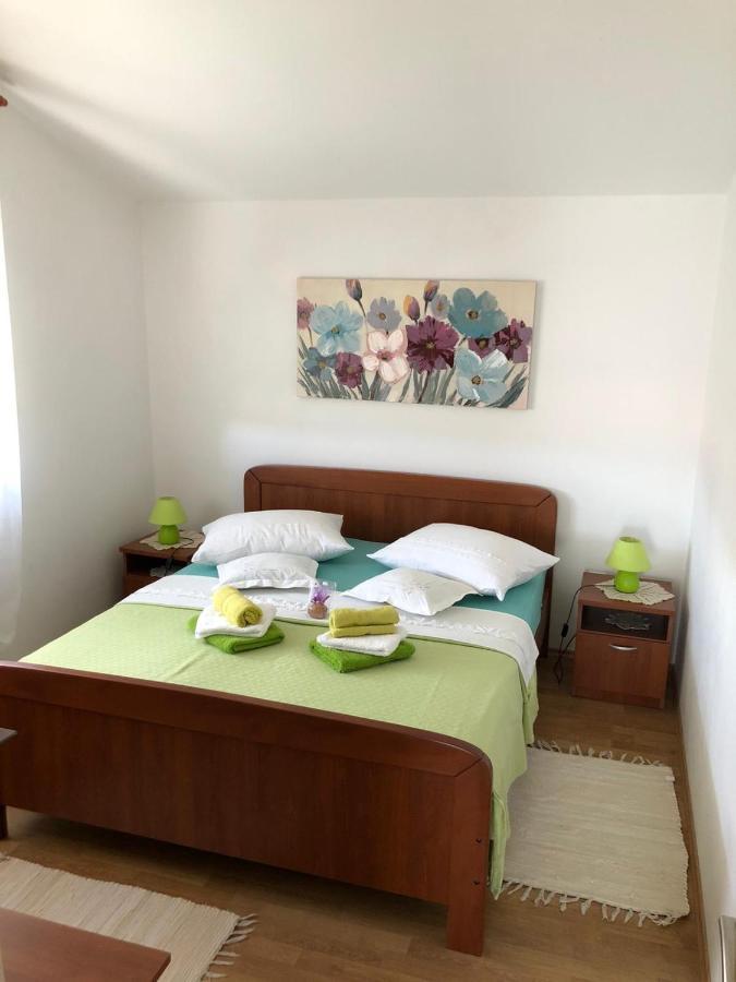 Apartments Rajcic Kastela Bagian luar foto