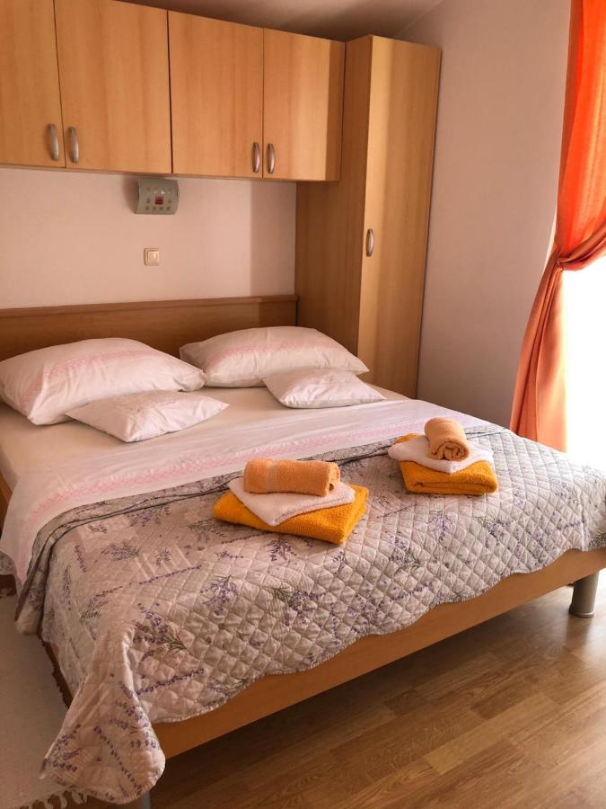 Apartments Rajcic Kastela Bagian luar foto