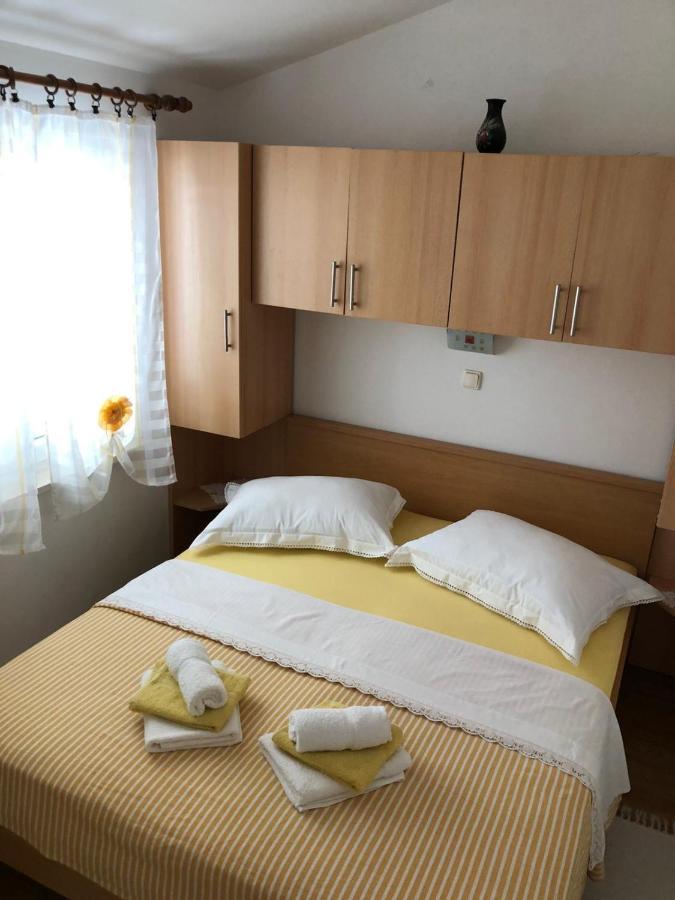 Apartments Rajcic Kastela Bagian luar foto