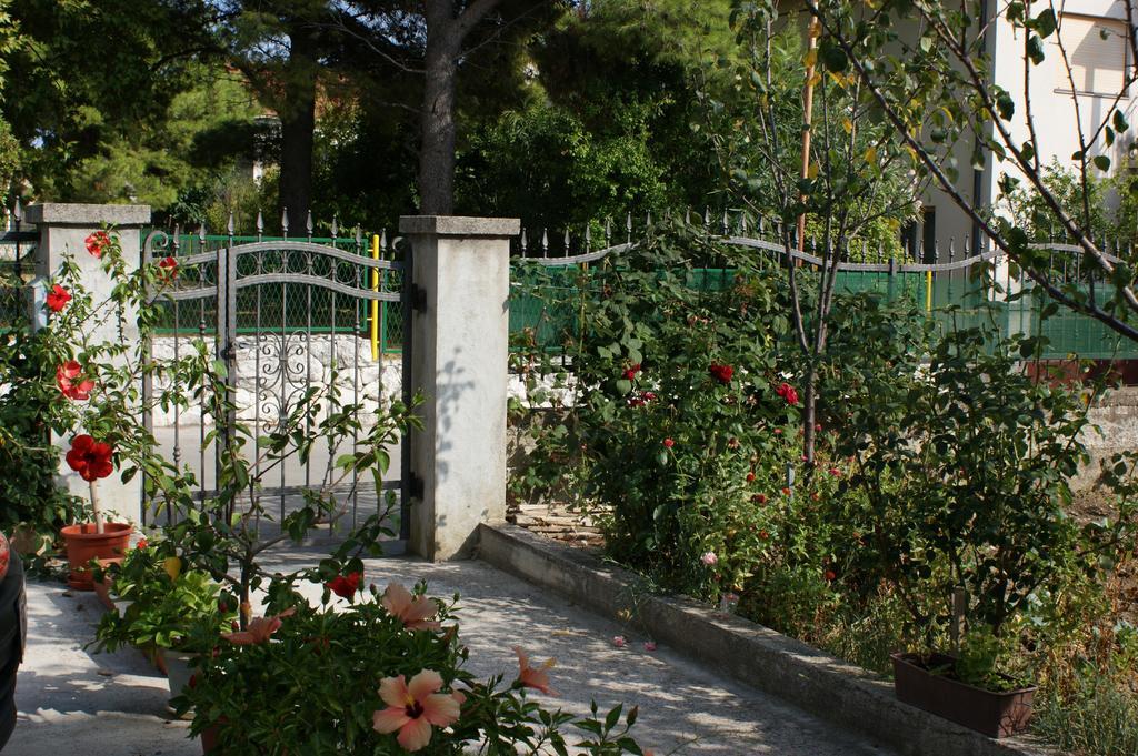 Apartments Rajcic Kastela Bagian luar foto